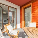 Apartament Horyzont Apartamenty-osiedle Polanki, Blisko Morza!!! Prywatny Garaż, Sauna, Basen Zewnętrzny Kołobrzeg