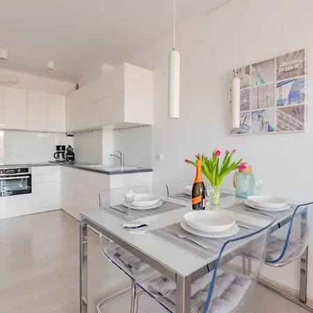 Apartament Horyzont Apartamenty-osiedle Polanki, Blisko Morza!!! Prywatny Garaż, Sauna, Basen Zewnętrzny *