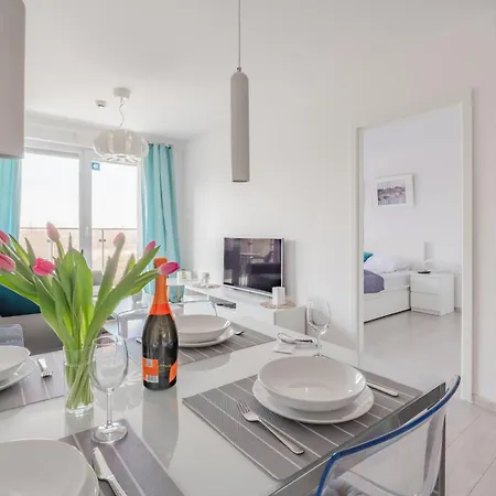 Horyzont Apartamenty-osiedle Polanki, Blisko Morza!!! Prywatny Garaż, Sauna, Basen Zewnętrzny Kołobrzeg