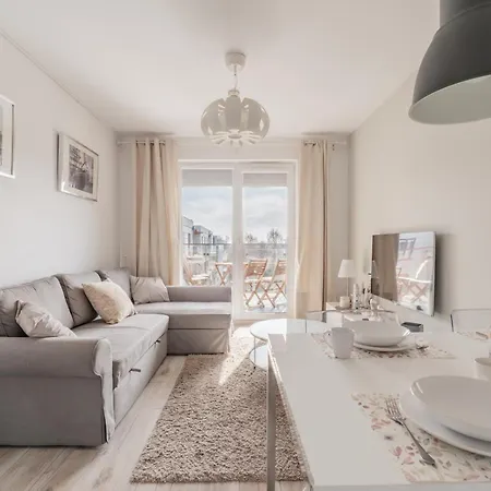 Horyzont Apartamenty-osiedle Polanki, Blisko Morza!!! Prywatny Garaz, Sauna, Basen Zewnetrzny * Kołobrzeg