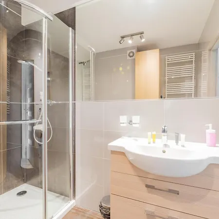 Horyzont Apartamenty-osiedle Polanki, Blisko Morza!!! Prywatny Garaz, Sauna, Basen Zewnetrzny * Kołobrzeg